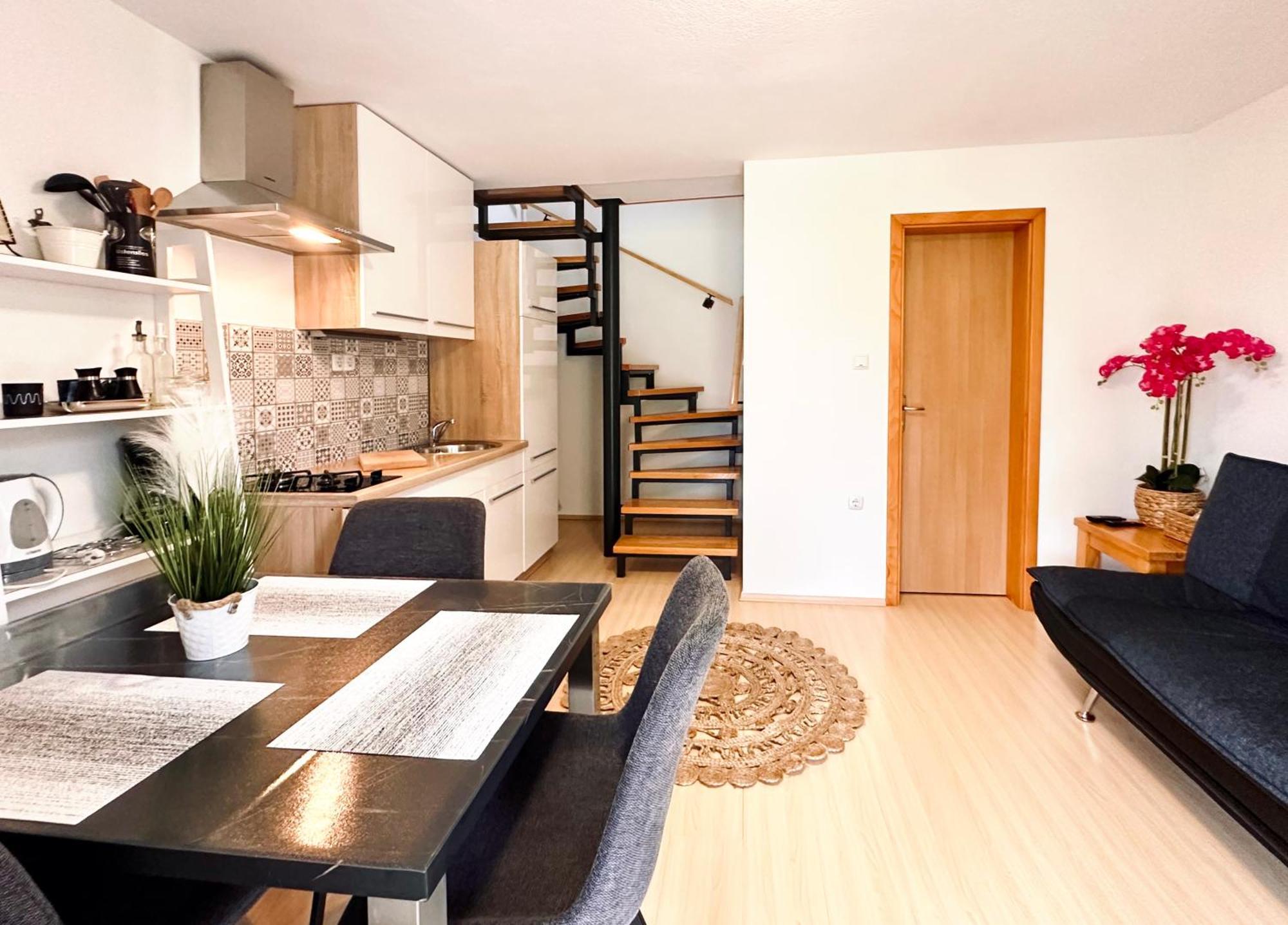Apartments Sanja Раковица Екстер'єр фото